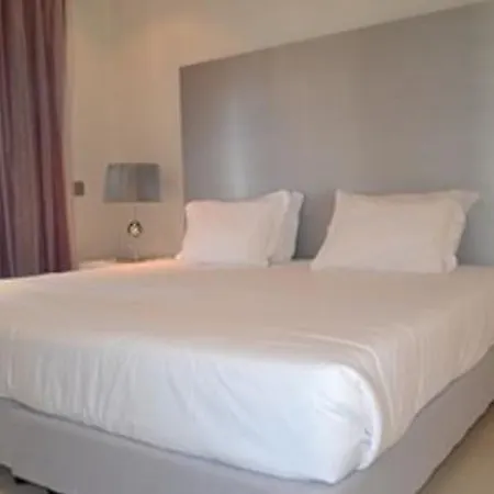 T3 Pine Hill Residences