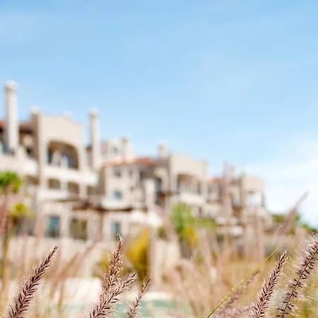 T3 Pine Hill Residences Appartamento